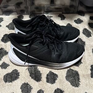 Lululemon Blissfully women’s running shoe 8.5
